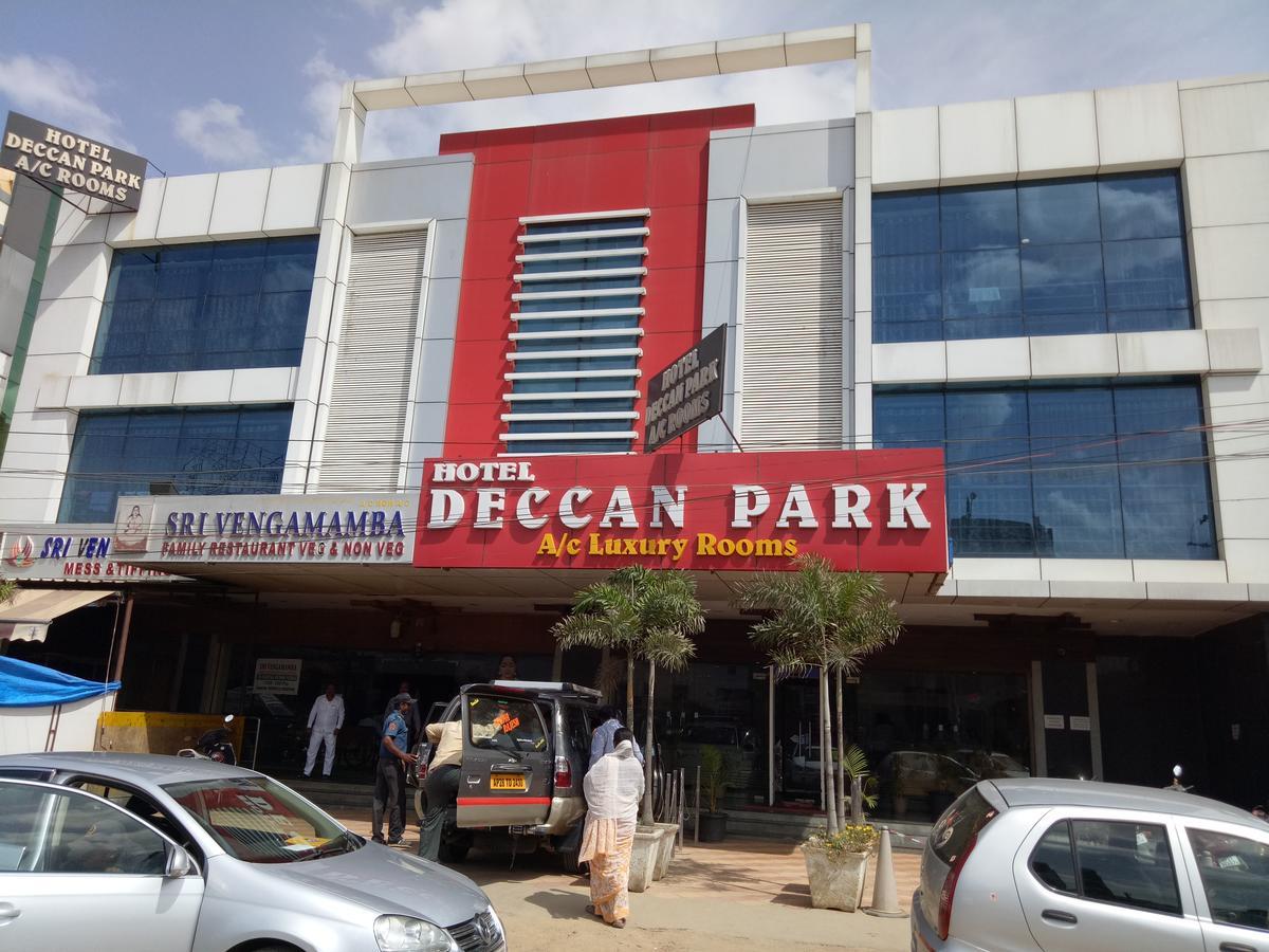 Hotel Deccan Park Haiderabad Buitenkant foto